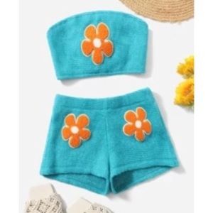 NWT Terrycloth flower power set